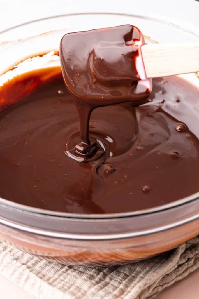 From Drizzle to Fluffy Frosting: Versatile Chocolate Ganache Guide